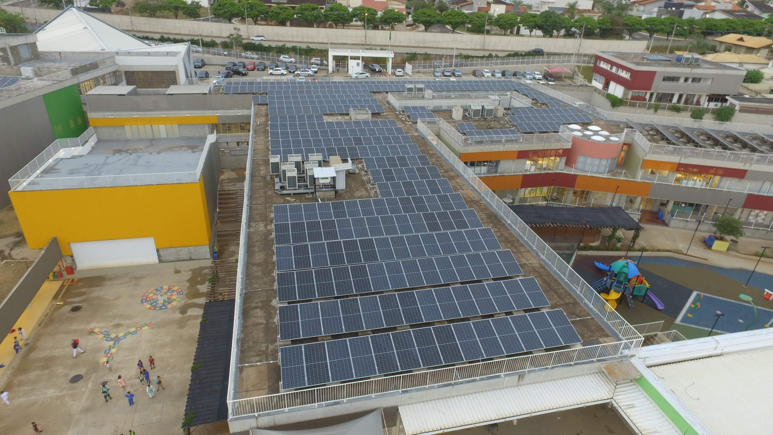 O sistema fotovoltaico mantém a produtividade mesmo durante o inverno? Invista em energia limpa, renovável e que nunca antes foi tão barata!